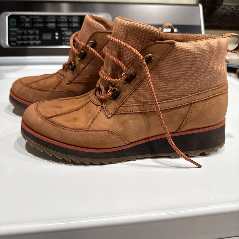 Vionic boots - image 4